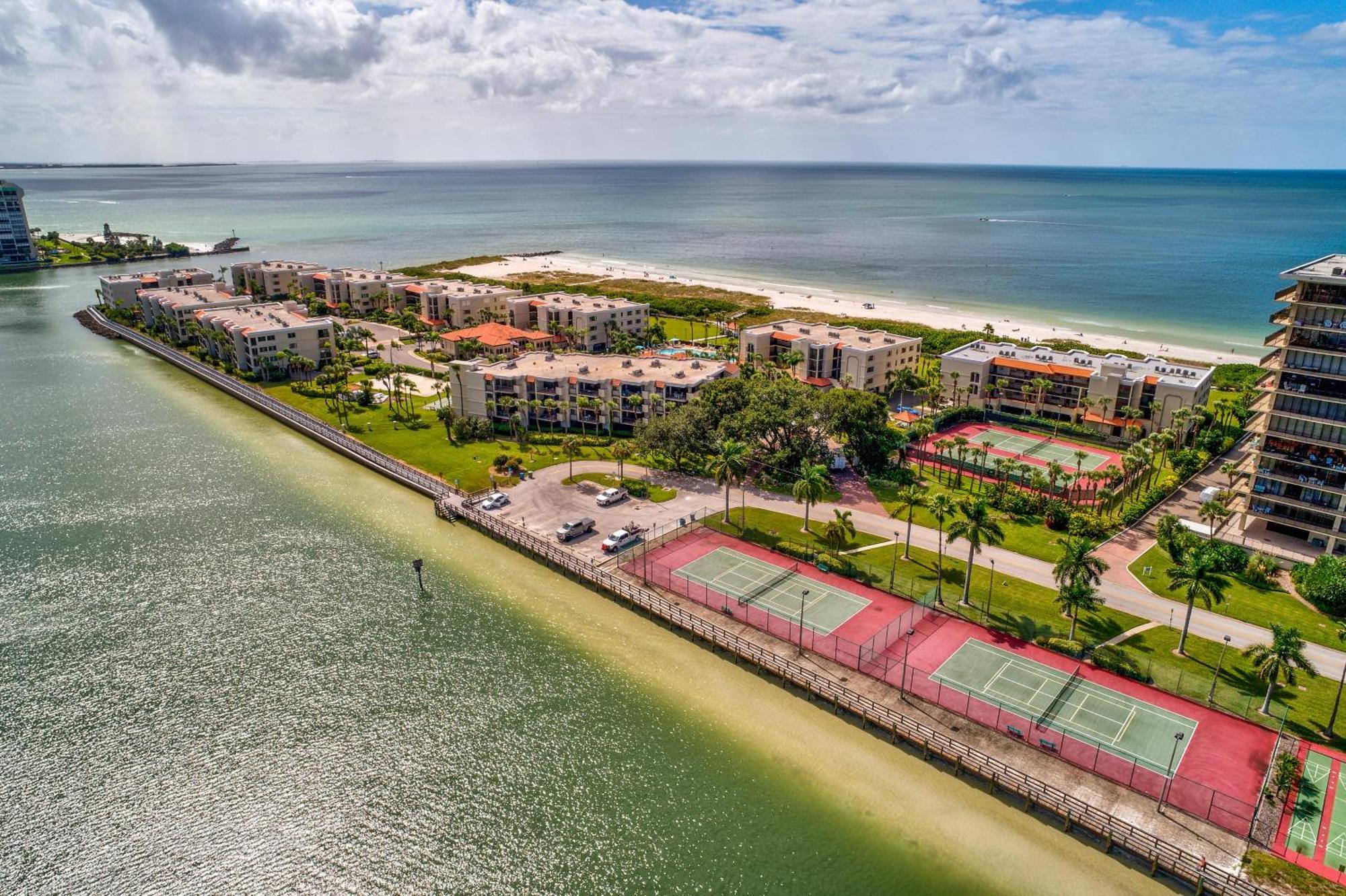 Villa Land's End 11-406 Beach Front - Premier St. Pete Beach Exterior foto